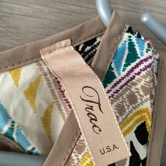 Dress with Cutouts - Picture 6 of 6